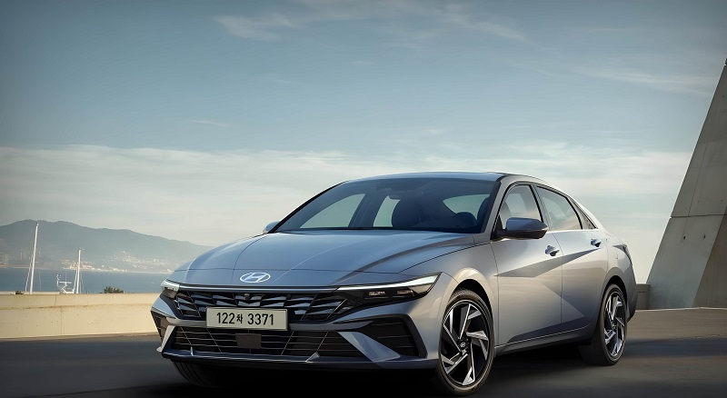 Globalna uspešnica Hyundai Elantra, poslana v tujino, uravnotežena moč izdelka krepi globalni trg osebnih vozil