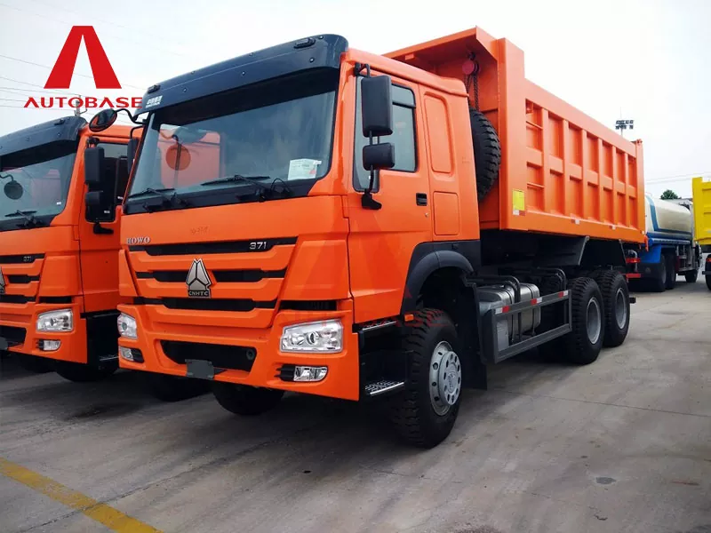 Sinotruk Howo 6 × 4 smetišče